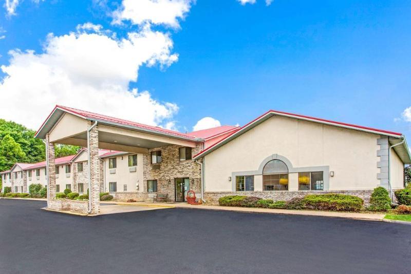 Super 8 By Wyndham Mount Vernon, Il Motel